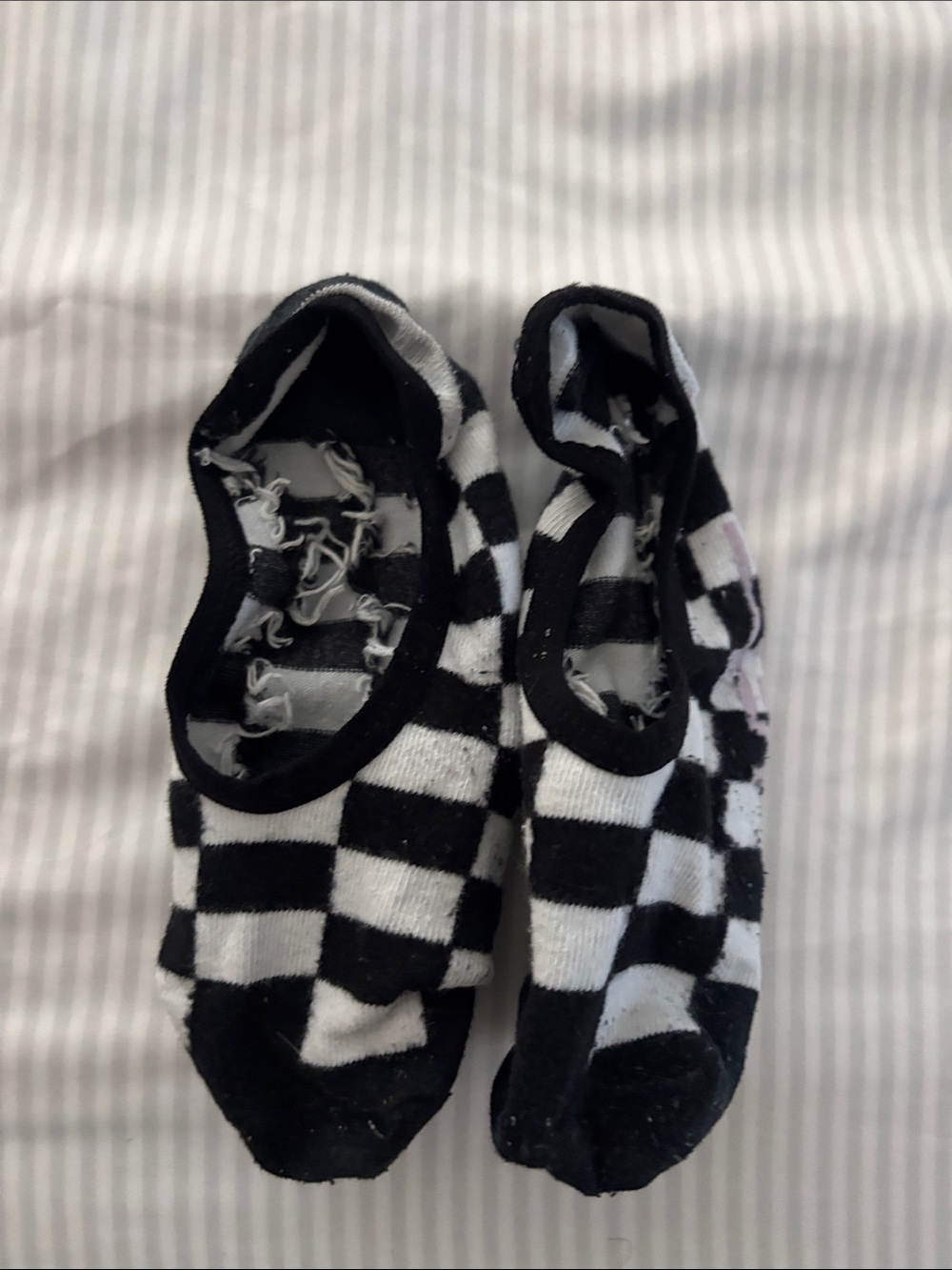 Black & White Checkered Women’s No-Show Socks